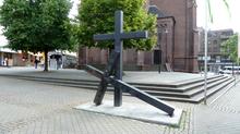 Oskar Pieneck: Kreuze der Solidarit�t (2007)